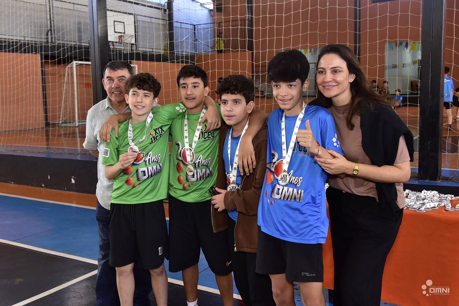 Alunos do OMNI em competição esportiva no JICEO 2026